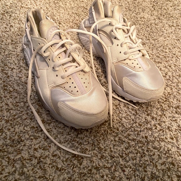 Nike Shoes - Nike Women's Huarache white
